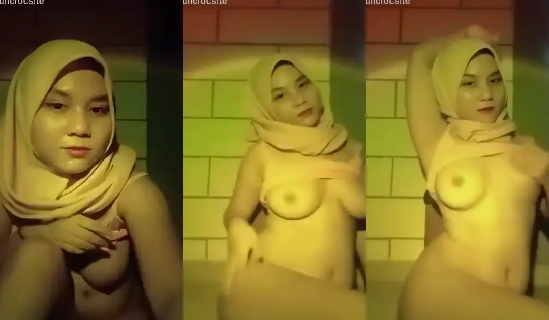Nonton Bokep Indo Abg Hijab Cantik Sange Mainin Memek Mulus 2